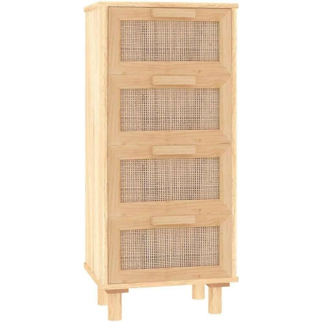 Rattan und Kiefernholz bestimmt die Materialwahl fuer das Sideboard
