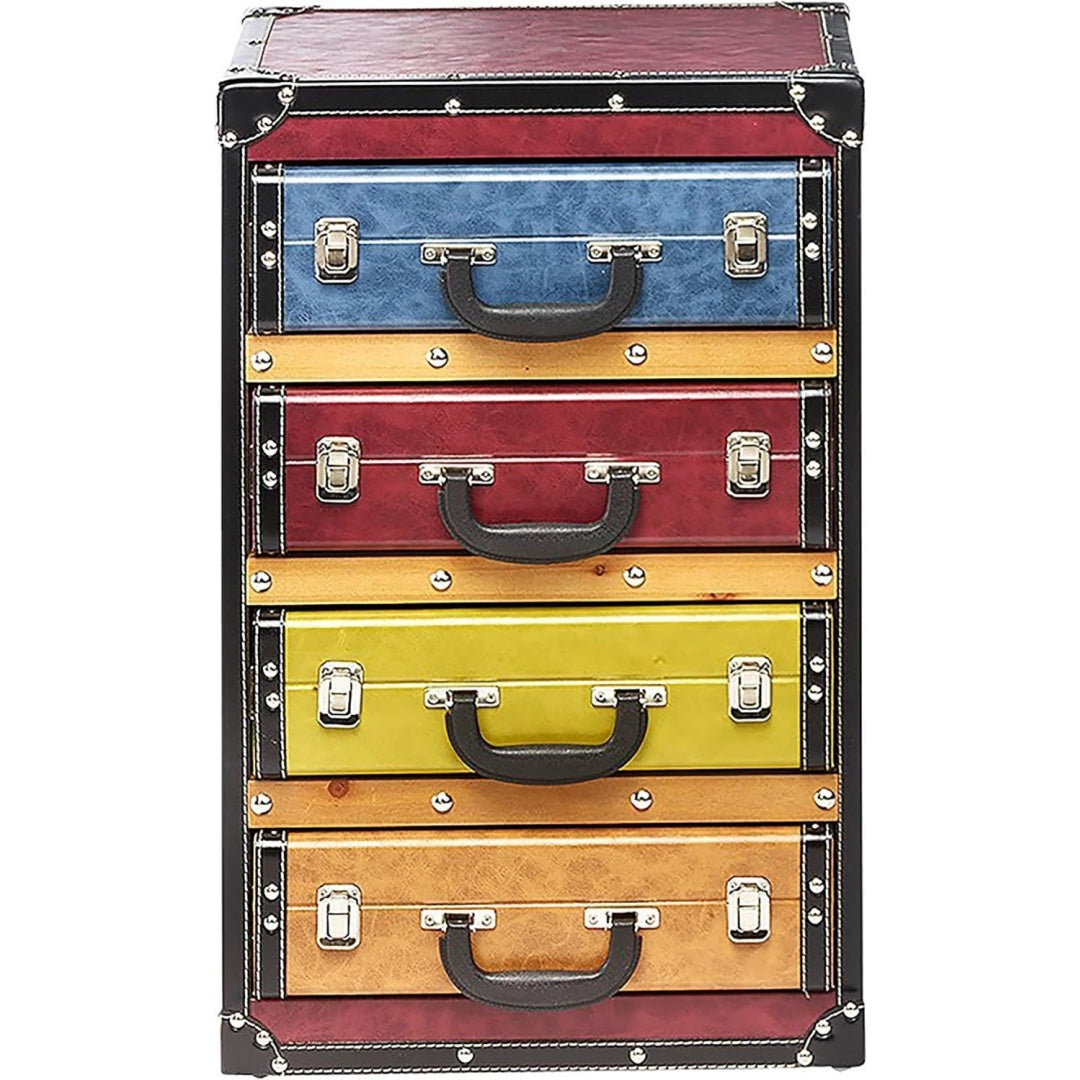 Kunstleder bestimmt die Materialwahl fuer das Sideboard